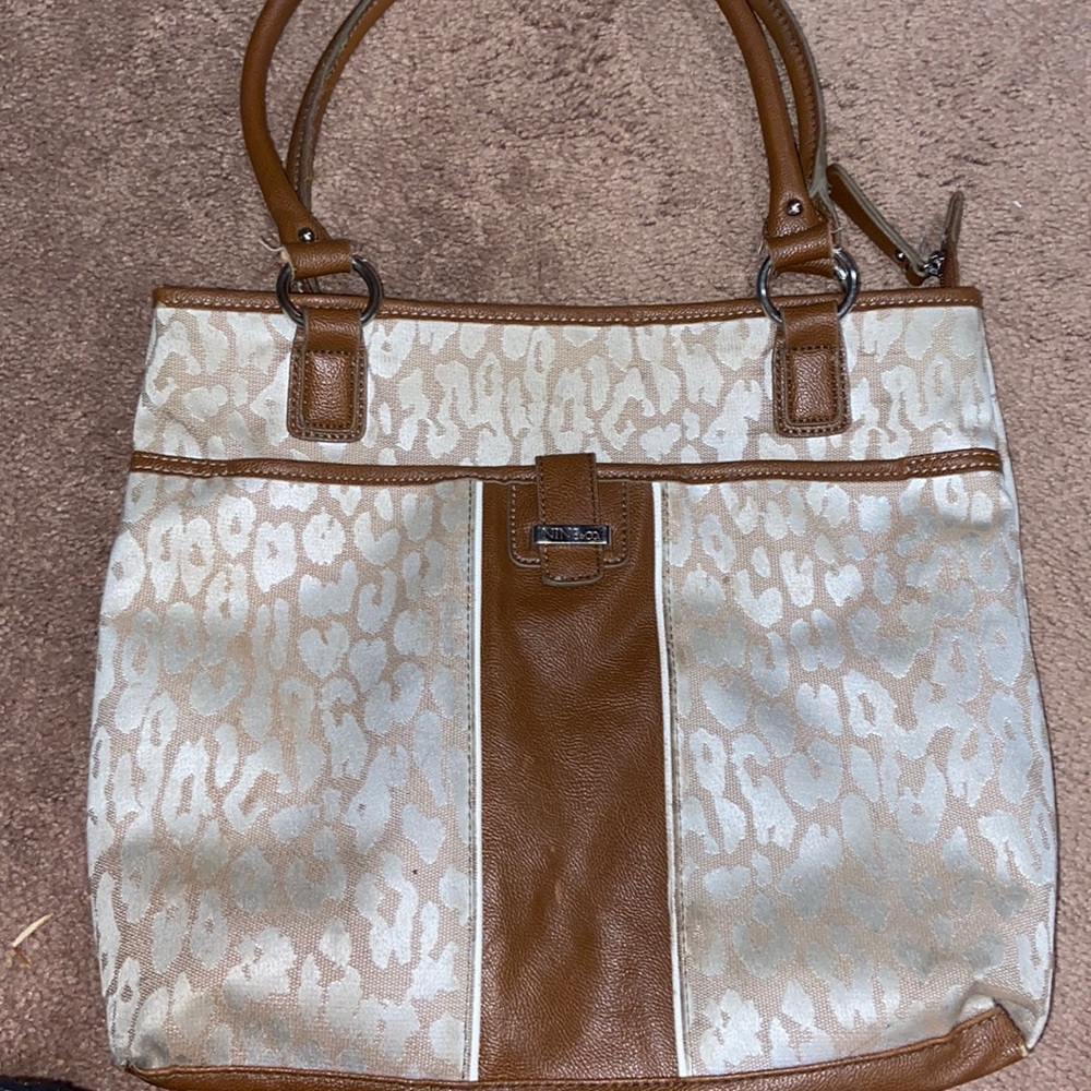 Nine & co purse